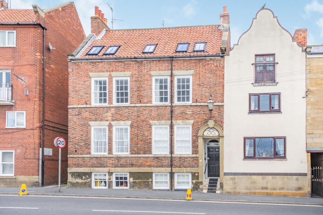 What A View At Quayside Apartment Whitby Esterno foto